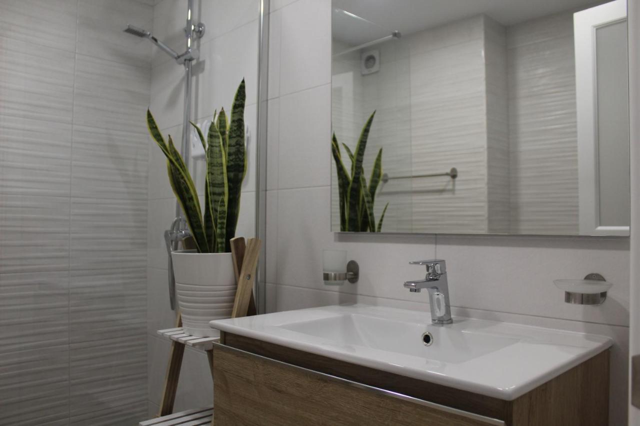 Flor De Cactus Apartment กอสตา เตกีสเซ ภายนอก รูปภาพ
